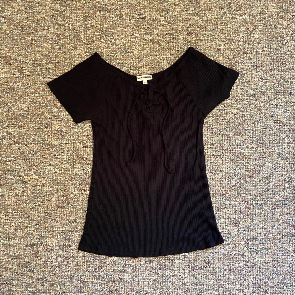 DONATED ZENANA OUTFITTER BLACK SHIRT